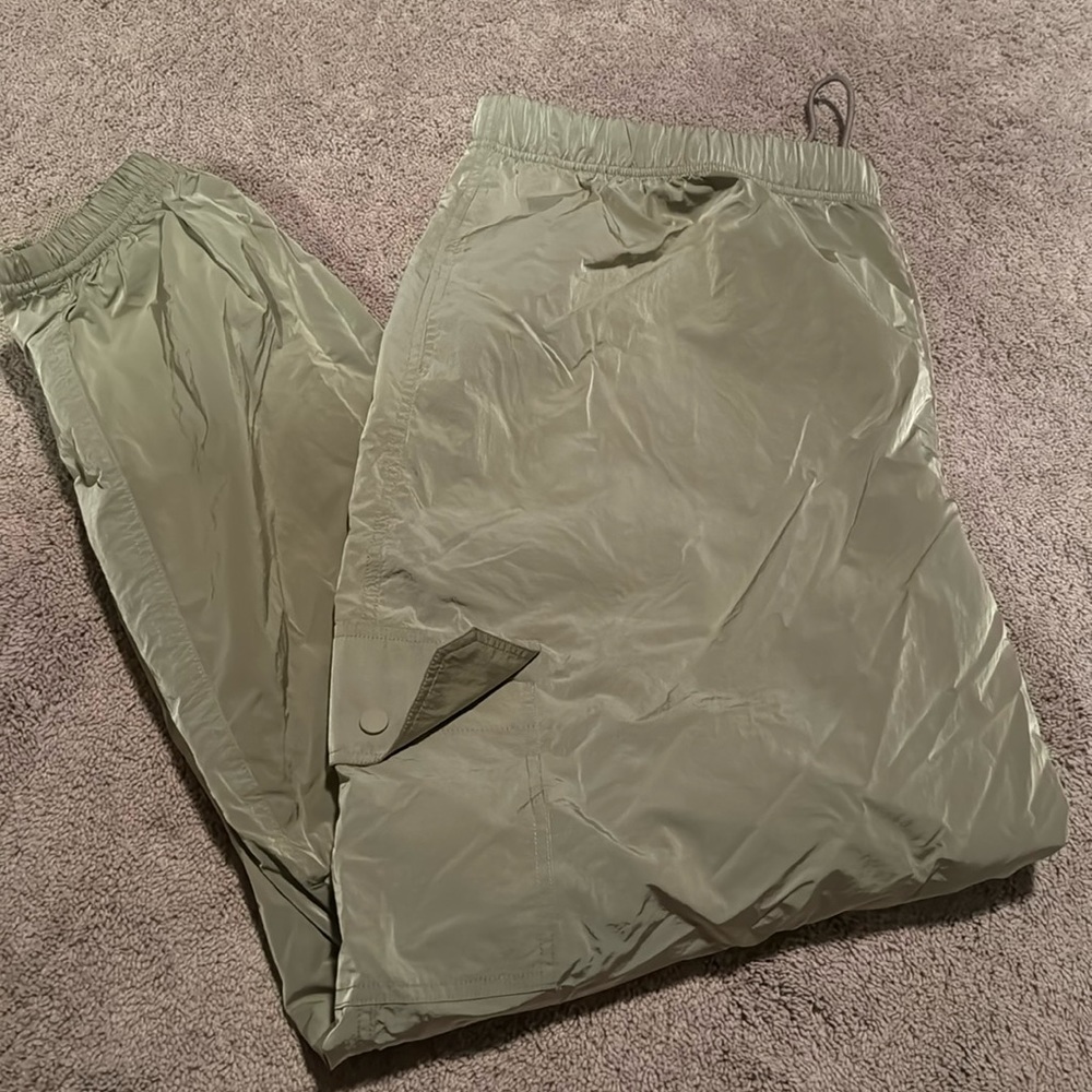 Good American cargo track pants. Size 5 (xxl) (16/18)